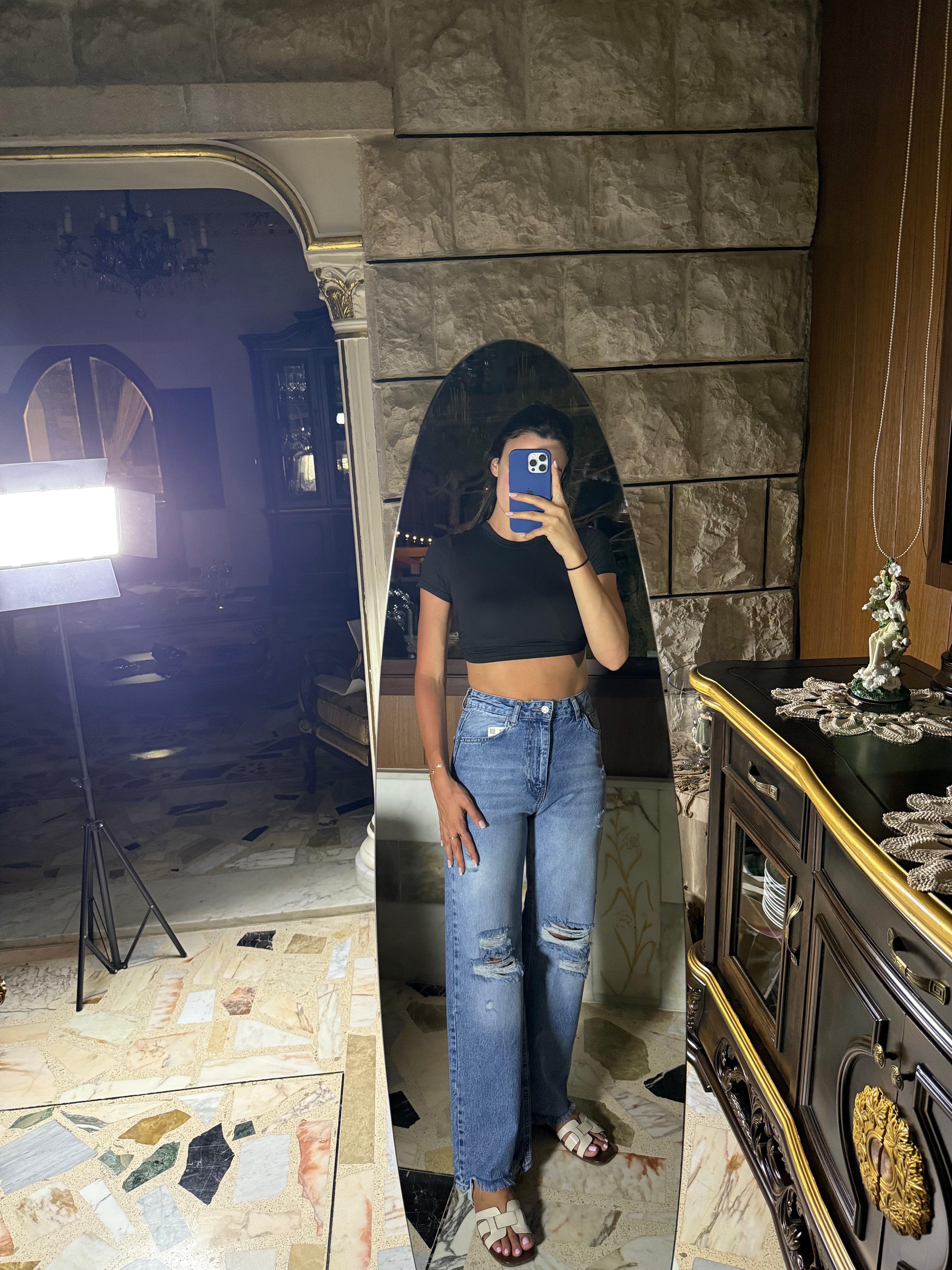 Loose-Cut Ripped Jeans