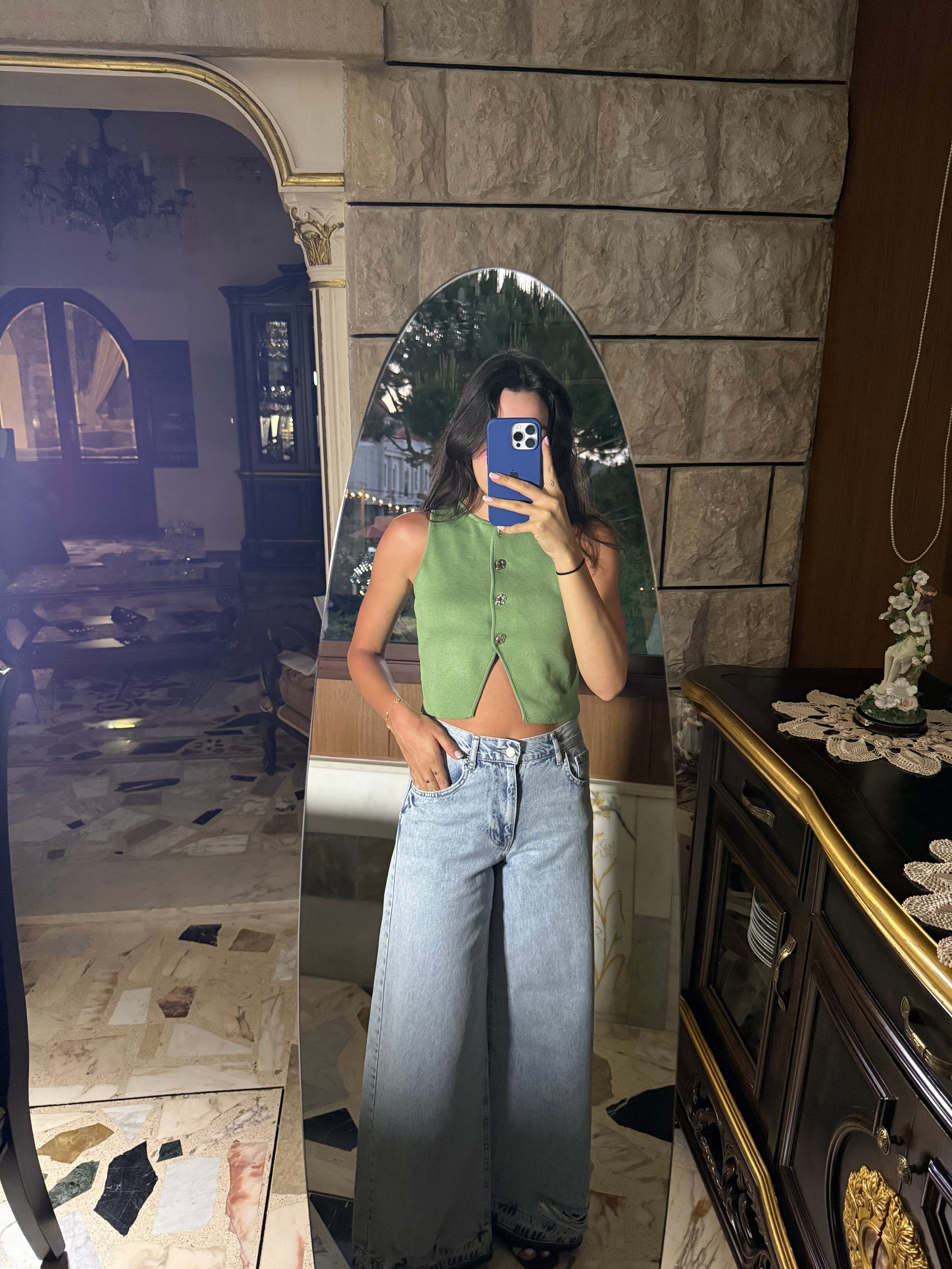 Lightwash Distressed Hem Wide-Leg Jeans